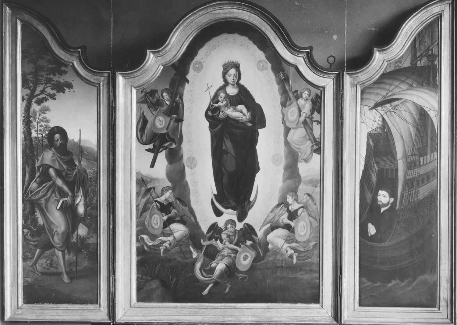 San Giacomo (a sinistra), Maria dell'Immacolata Concezione (al centro), Ritratto del fondatore (a destra)